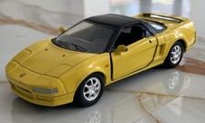 Tins Toys Metallic Team Yellow